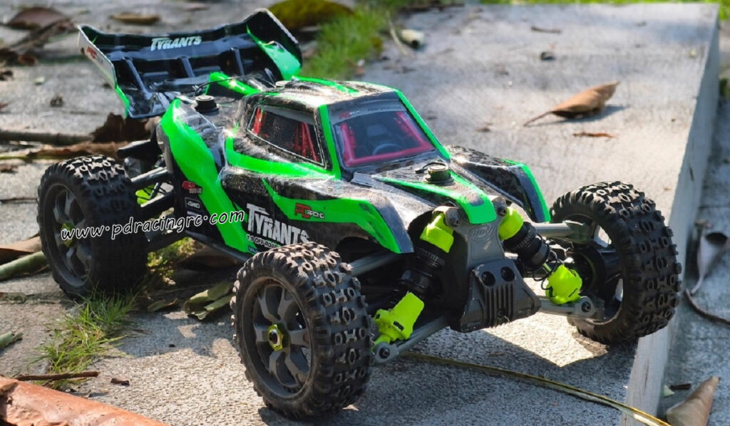 PD Racing T8 High Speed Off-road RC Car Green Overview
