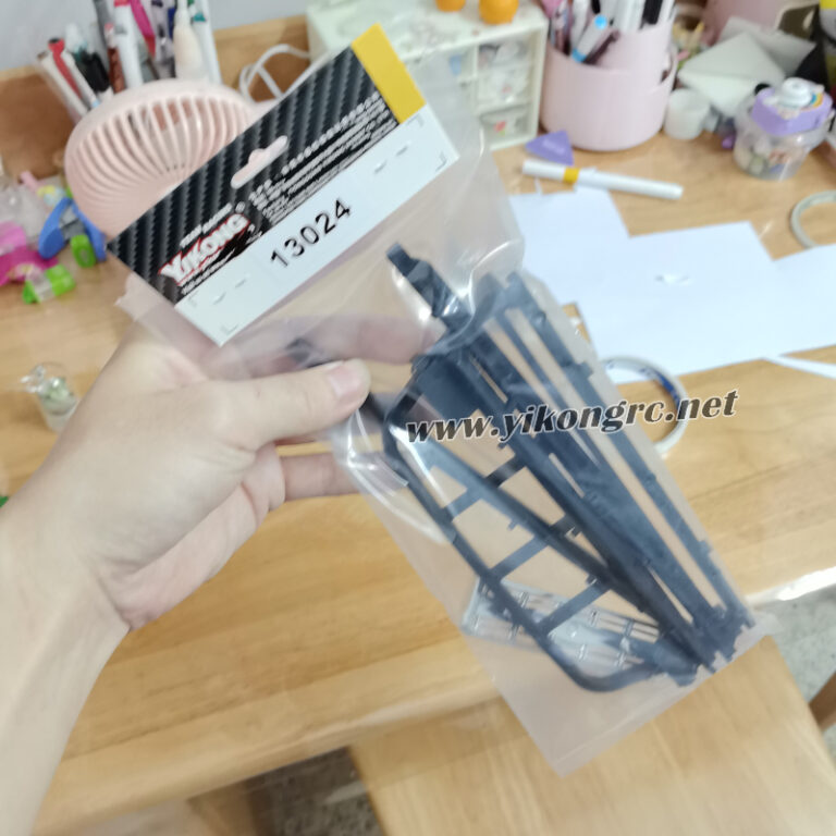 Bodyshell Cage 13024 on the YIKONG YK4101 RC Car